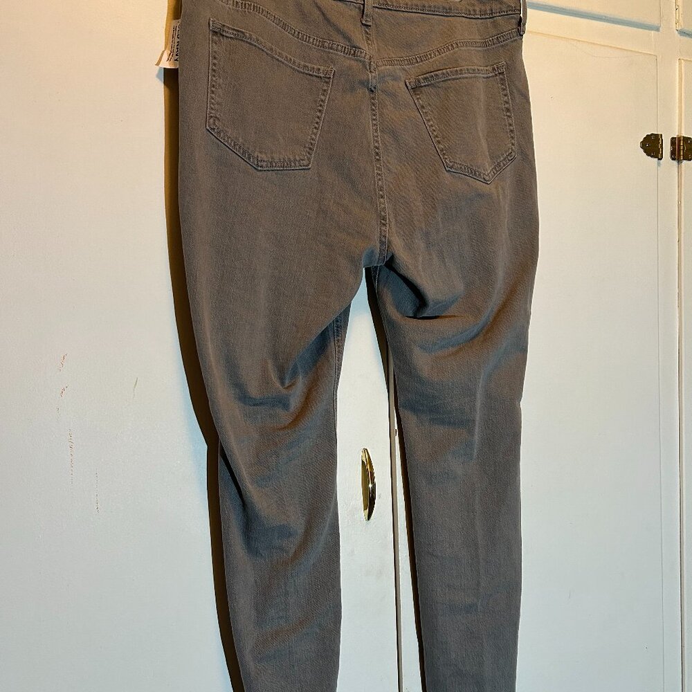 Old Navy Extra High Rise Pop Icon Skinny Secret Slim Pockets - Picture 4 of 11